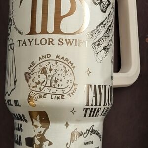 Taylor Swift White and Gold Mug